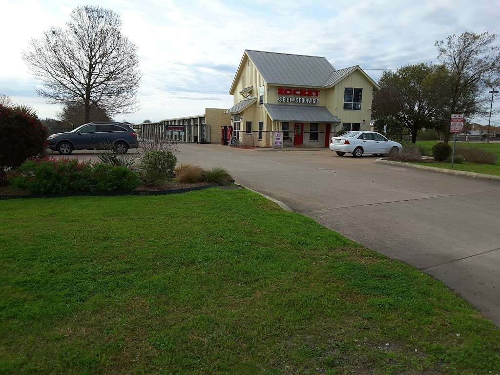 Rocket Self Storage | 8678 FM78, Converse, TX 78109, USA | Phone: (210) 610-2429