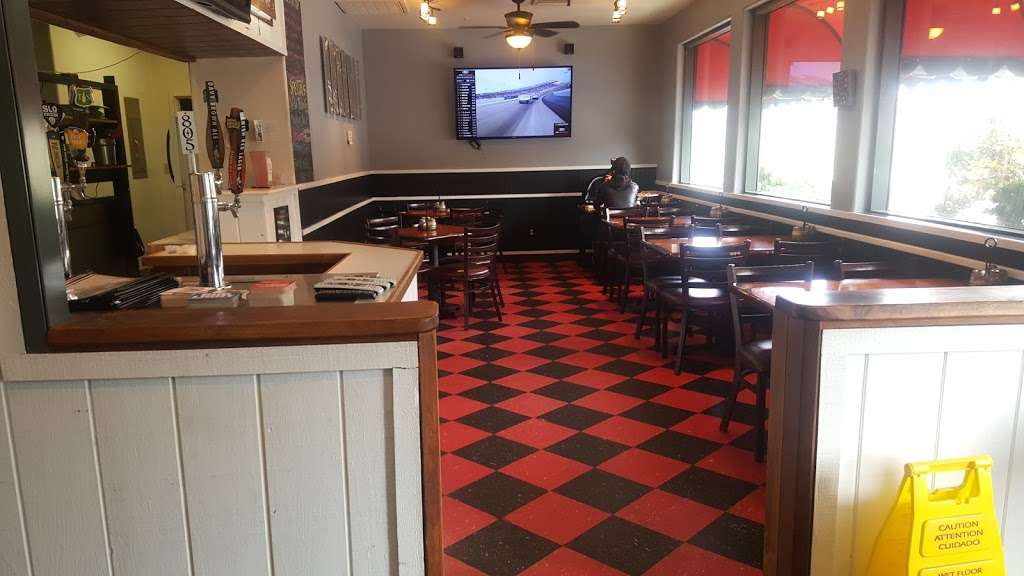 Papas Pizza | 27821 Stallion Springs Dr, Tehachapi, CA 93561 | Phone: (661) 823-9326