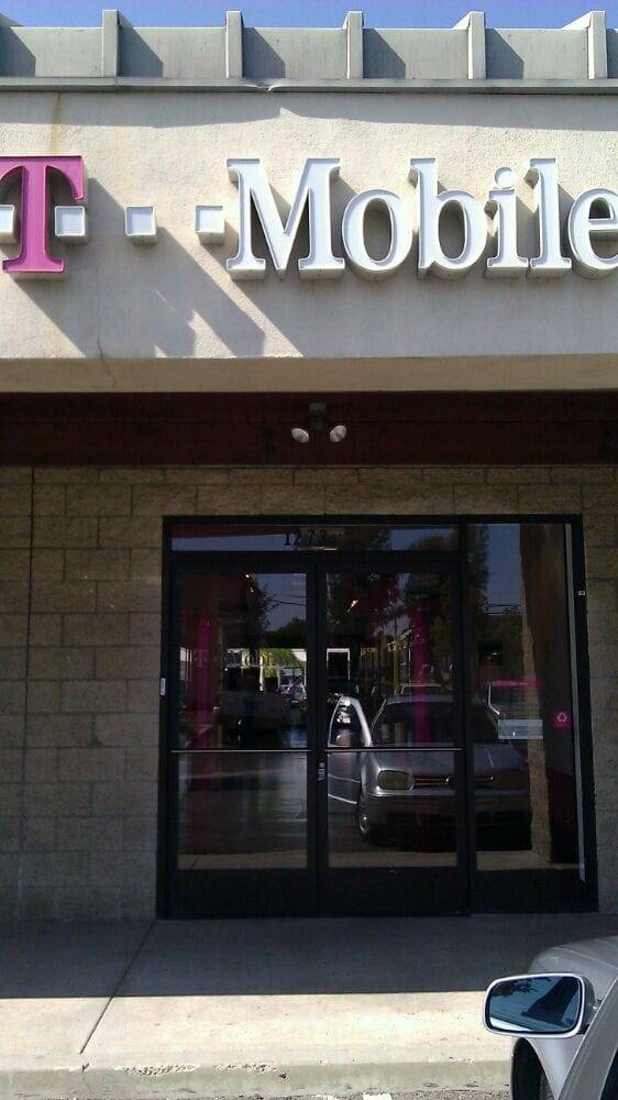 T-Mobile | 9073 Adams Ave, Huntington Beach, CA 92646, USA | Phone: (714) 594-3800