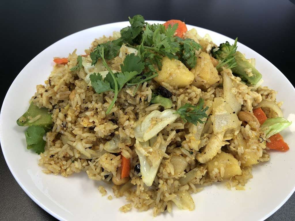 Thai Canteen Thai Kitchen | 17620 Bellflower Blvd b108, Bellflower, CA 90706, USA | Phone: (562) 866-8873