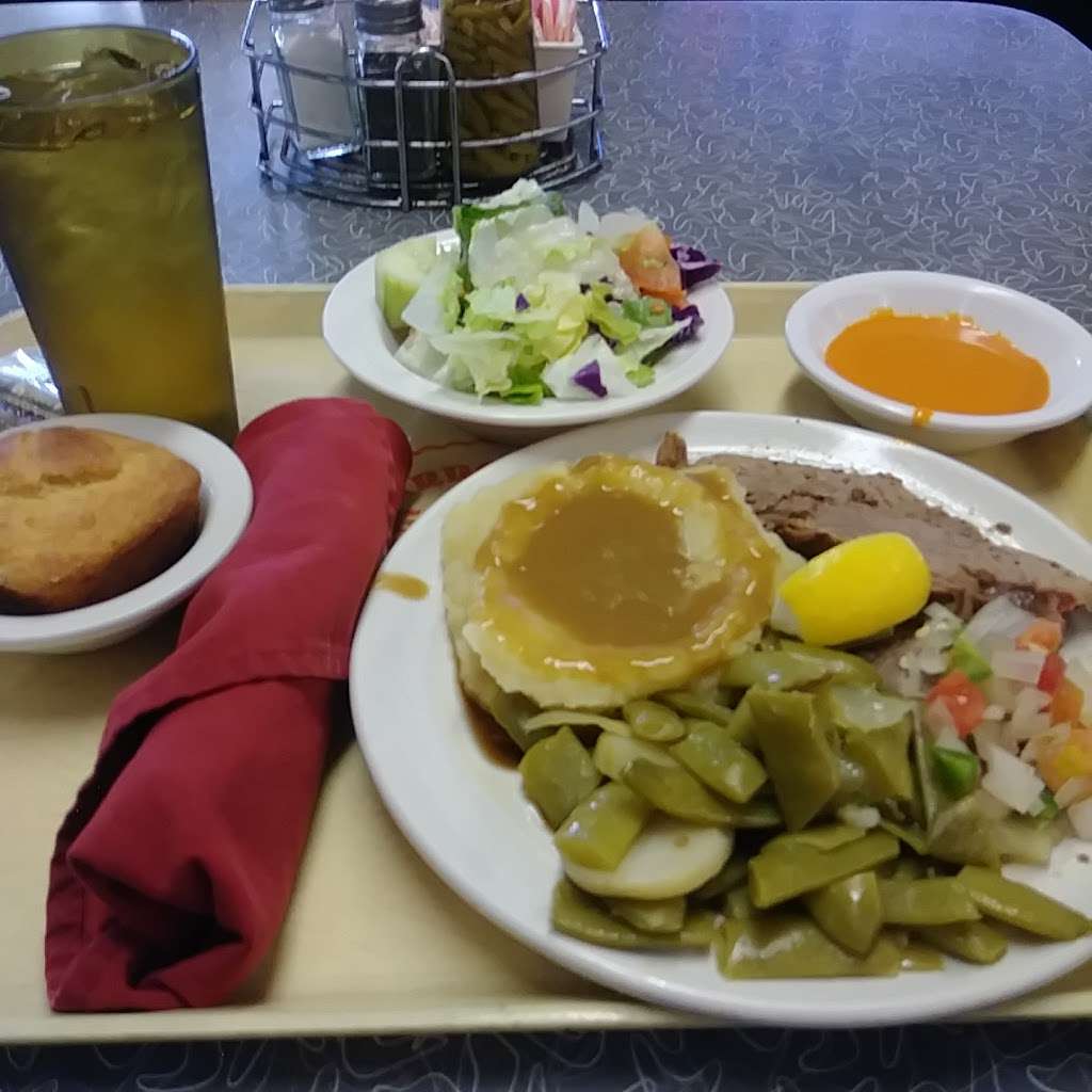 Dinner Bell Cafeteria | 6525 Lawndale St, Houston, TX 77023, USA | Phone: (713) 928-3239