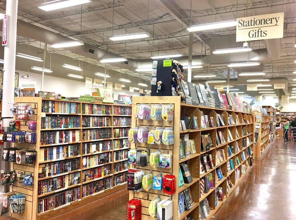 Half Price Books | 11960 Westheimer Rd, Houston, TX 77077, USA | Phone: (281) 558-4968