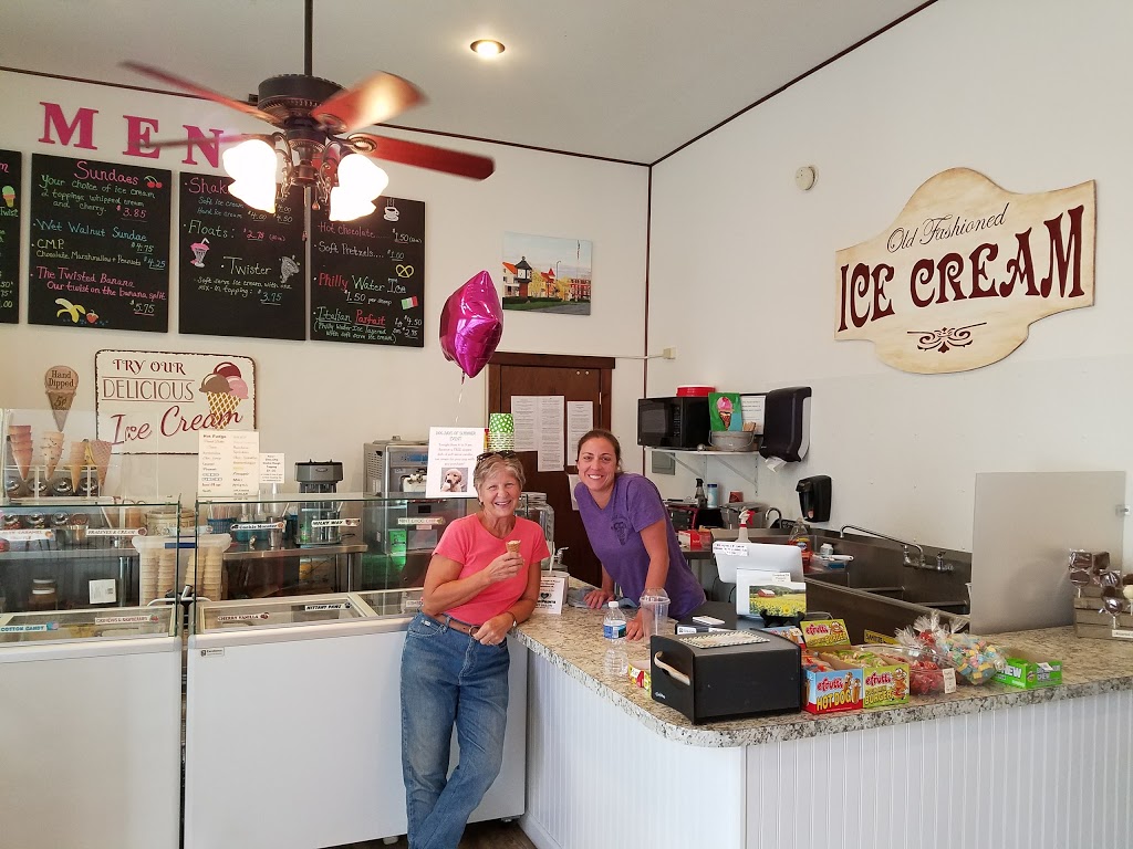 Twisted Sisters Ice Cream and Handmade Chocolates | 217 E Market St, Orwigsburg, PA 17961, USA | Phone: (570) 366-1800