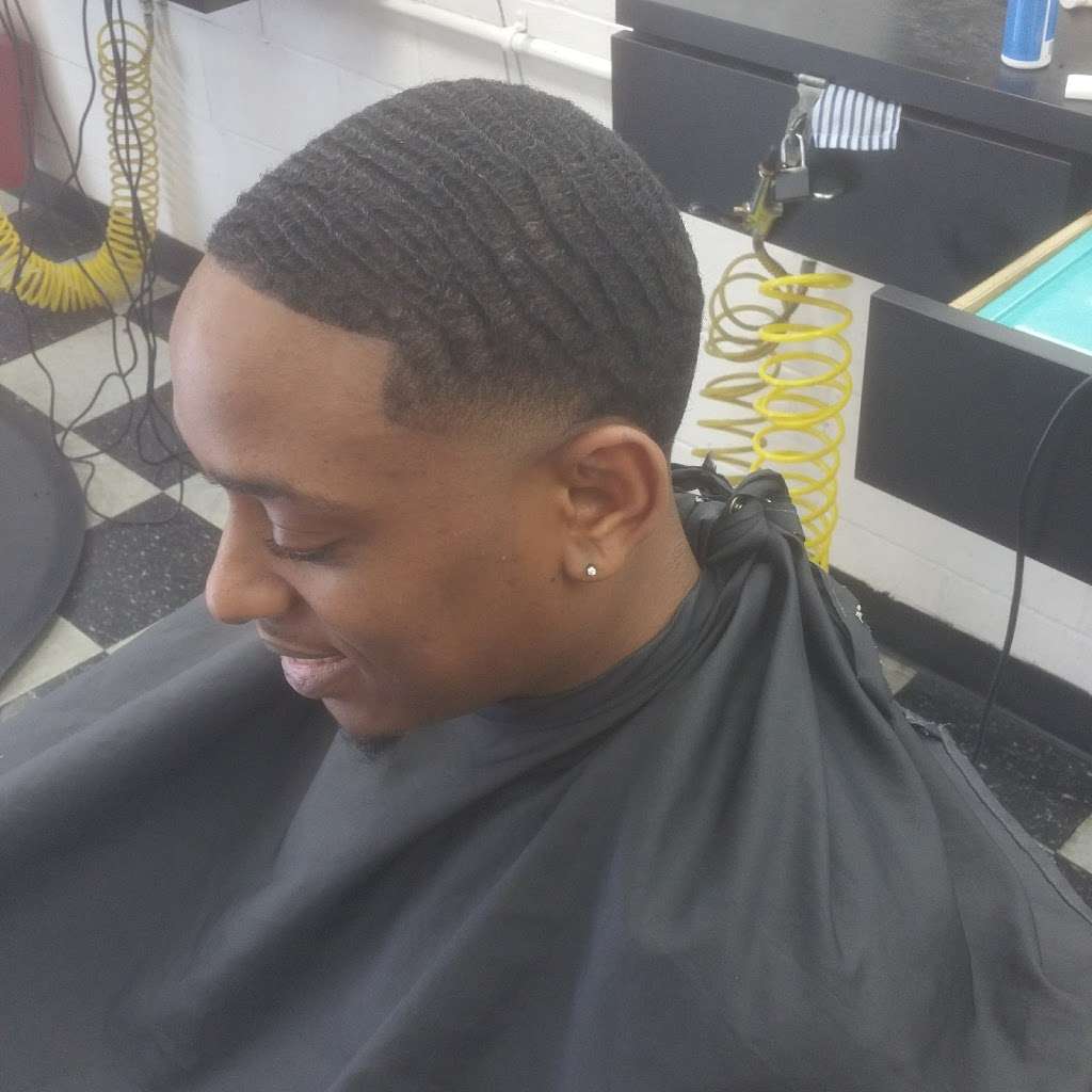 Houstons Finest Barber Shop | 11214 Plainfield St # A, Houston, TX 77031 | Phone: (713) 270-9554