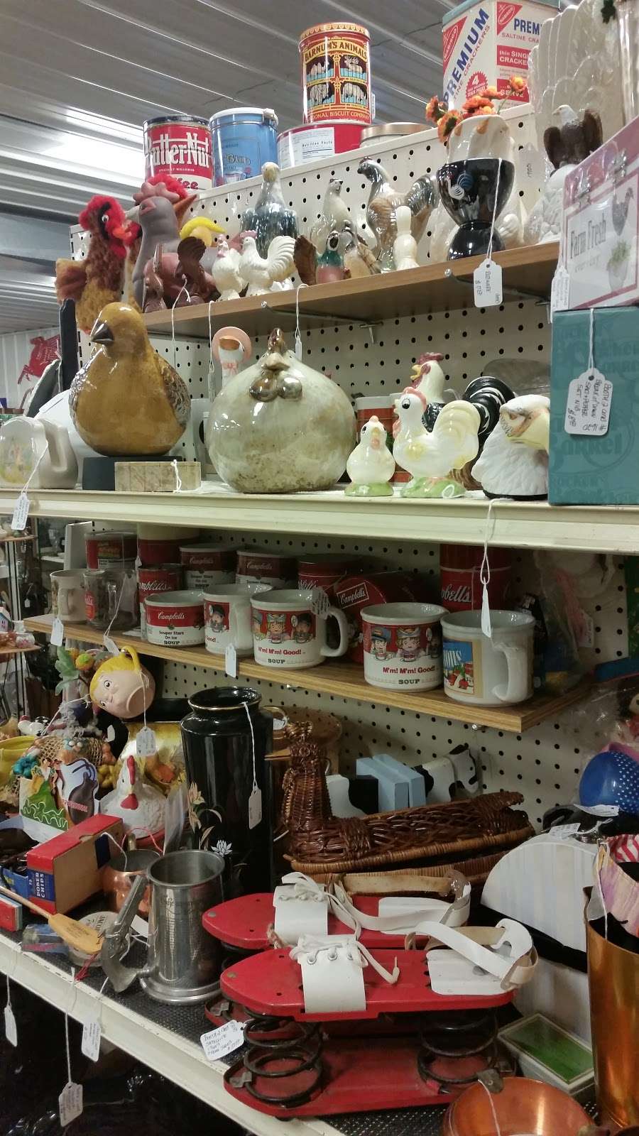 Sugar Creek Antiques Mall | 17900 W National Ave, New Berlin, WI 53146, USA | Phone: (262) 971-0066