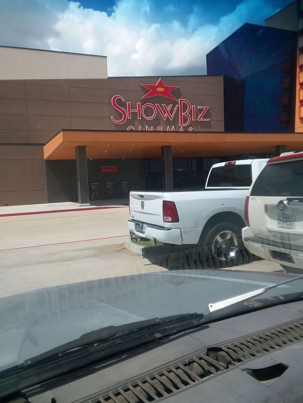 ShowBiz Cinemas Liberty Lakes (Beltway 8/Hwy90) | 7102 East Sam Houston Pkwy N, Houston, TX 77049, USA | Phone: (281) 459-3899