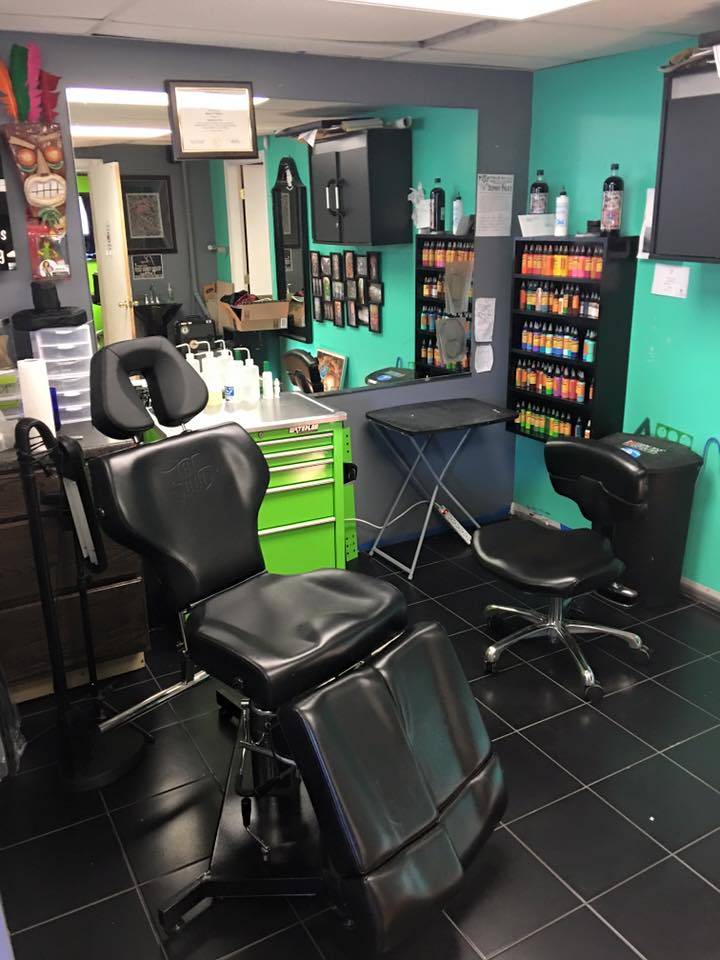 Under My Skin Tattoos | 73 Memorial Pkwy, Atlantic Highlands, NJ 07716, USA | Phone: (732) 872-4092