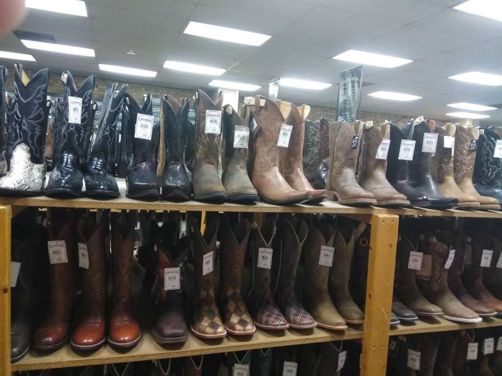 Cavenders Boot City | 13580 East Fwy, Houston, TX 77015, USA | Phone: (713) 450-3434