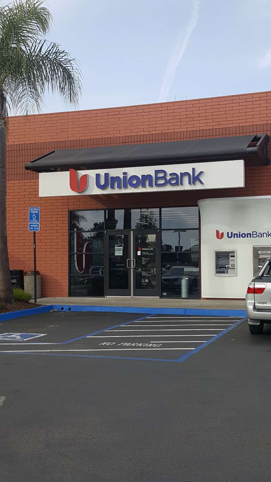 Union Bank | 8715 Villa La Jolla Dr, La Jolla, CA 92037, USA | Phone: (858) 812-2100