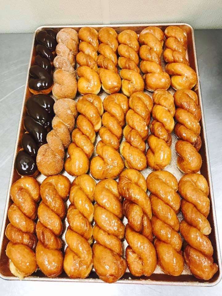 Southern Maid Donuts | 3440 Riley Fuzzel Rd, Spring, TX 77386, USA | Phone: (281) 288-2140