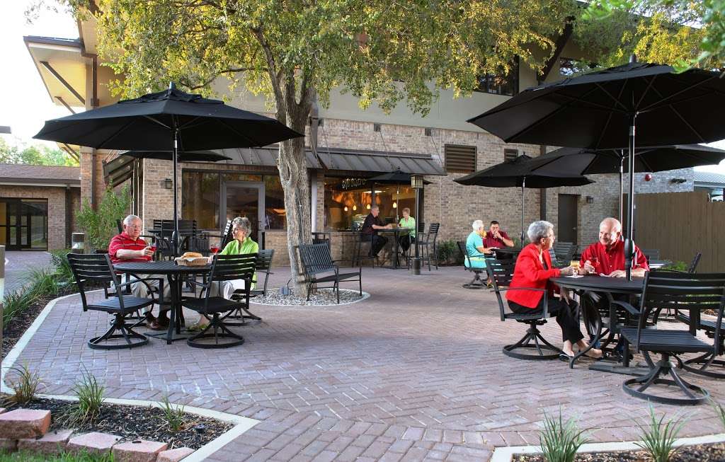Army Residence Community | 7400 Crestway, San Antonio, TX 78239, USA | Phone: (210) 646-5300