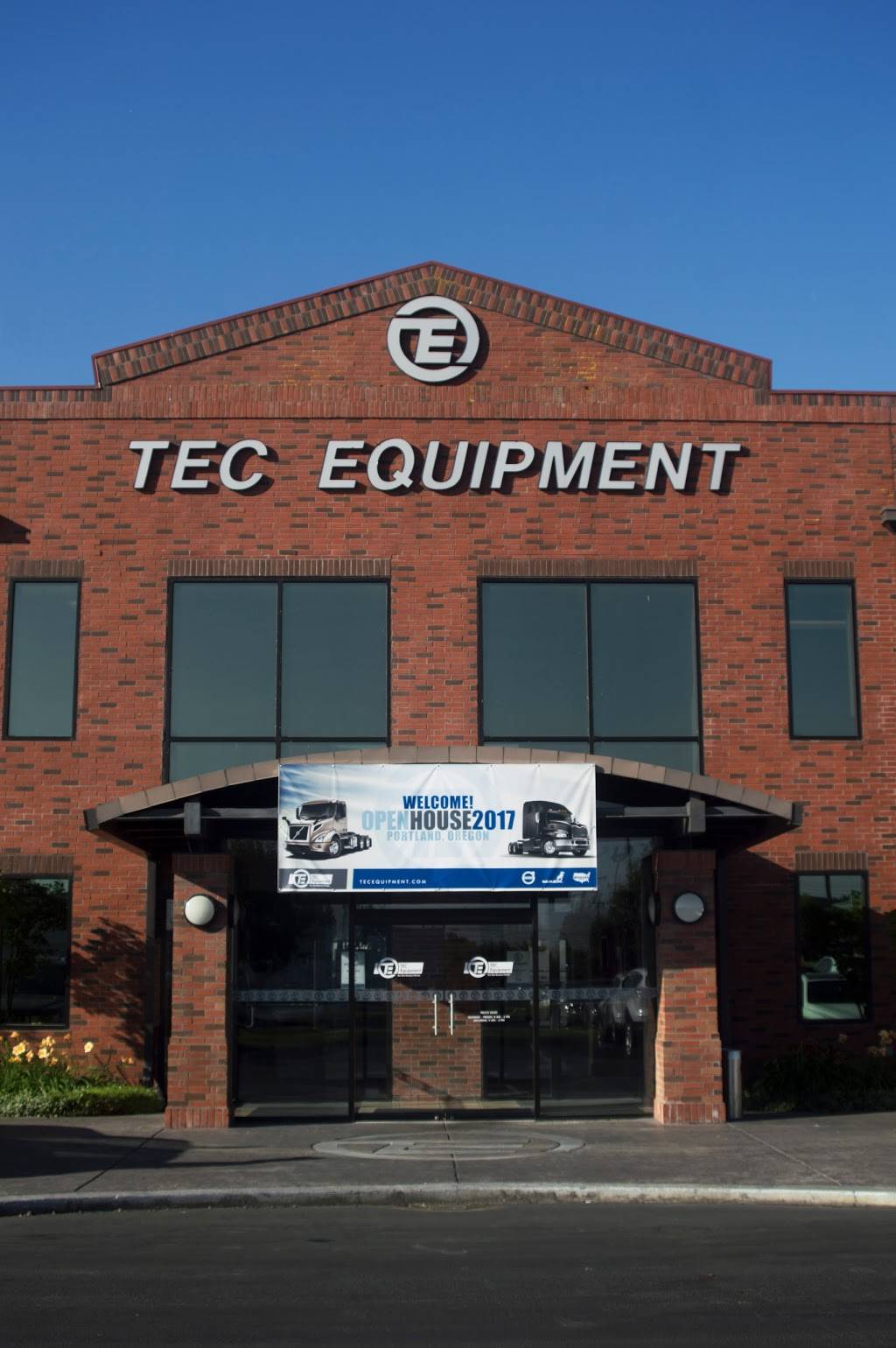 TEC Equipment - Portland | 750 NE Columbia Blvd, Portland, OR 97211, USA | Phone: (503) 285-7667
