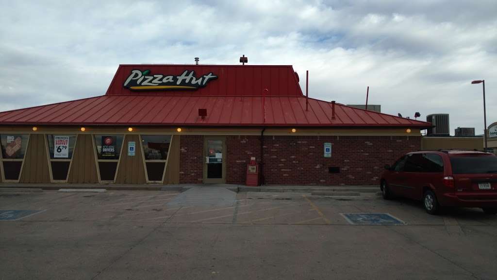 Pizza Hut | 2210 E Bridge St, Brighton, CO 80601, USA | Phone: (303) 659-6235