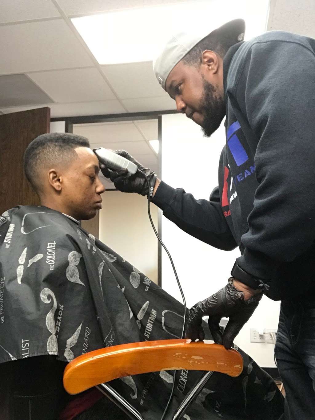 Heavenly Hands Barber And Beauty Lounge | 523 N Sam Houston Pkwy E Suite 426, Houston, TX 77060, USA | Phone: (832) 548-9178