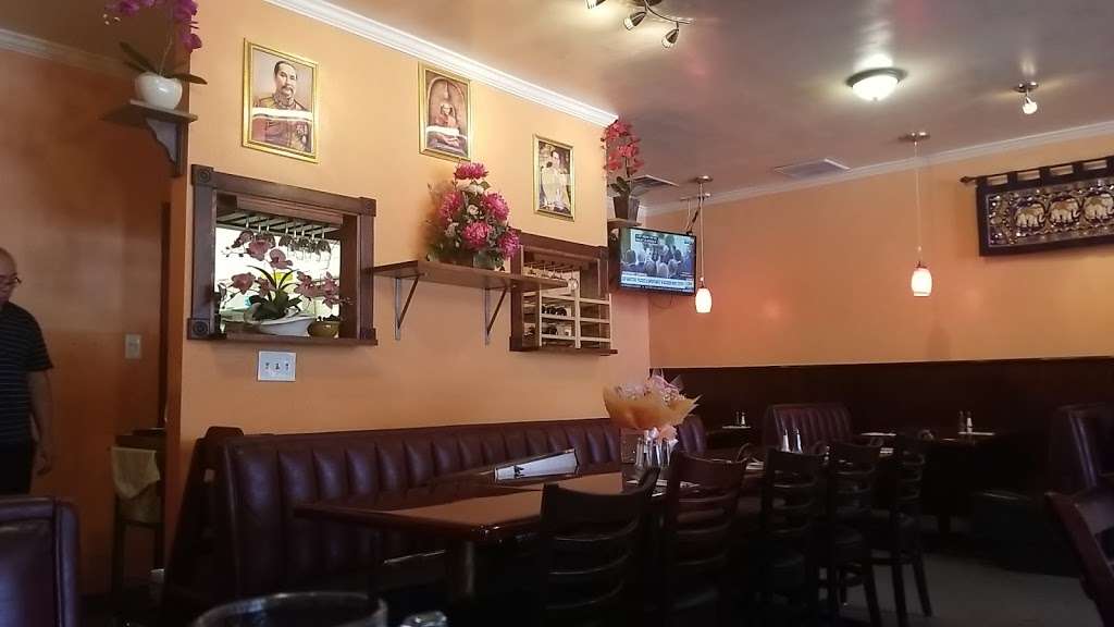 Taste of Thai | 1180 E Highland Ave, San Bernardino, CA 92404, USA | Phone: (909) 713-2045