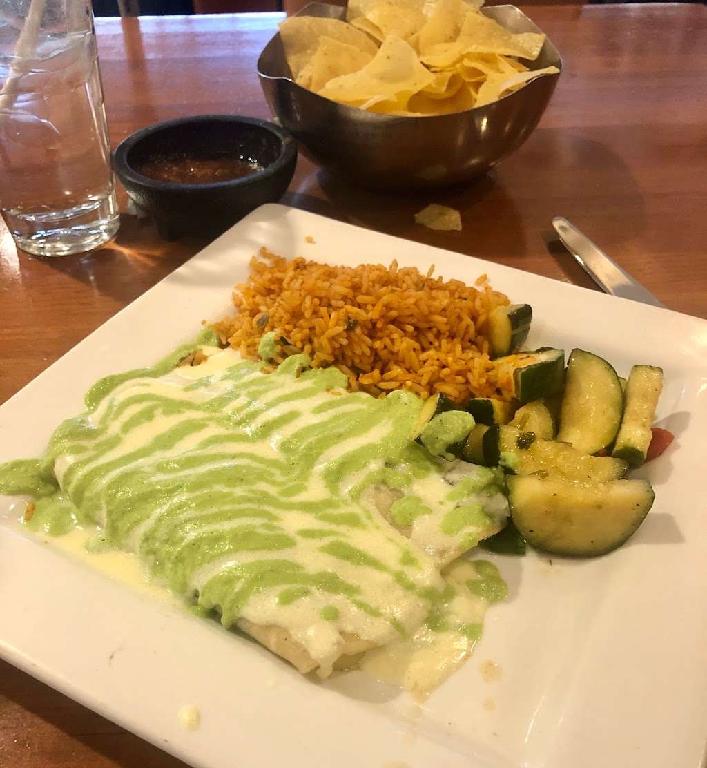 Cantina Laredo DFW Term B | 2041 South International Parkway DFW Terminal B, Gate 29 Dallas Dallas/Fort Worth International Airport International Airport, Dallas, TX 75261 | Phone: (972) 973-7725