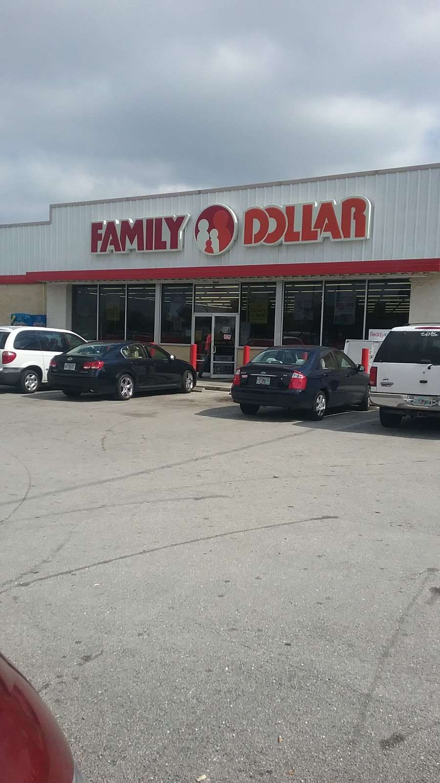 Family Dollar | 615 N Wabash Ave, Lakeland, FL 33815, USA | Phone: (863) 683-5357