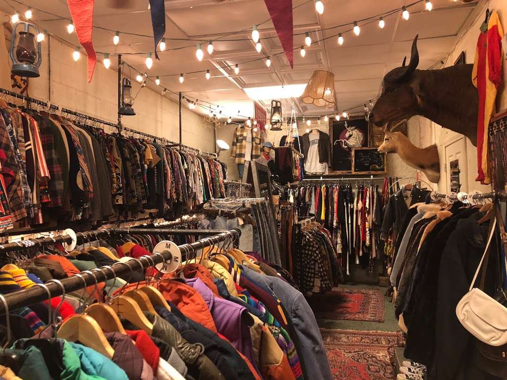 Vivant Vintage | 318 Lincoln St, Allston, MA 02134 | Phone: (857) 228-8565