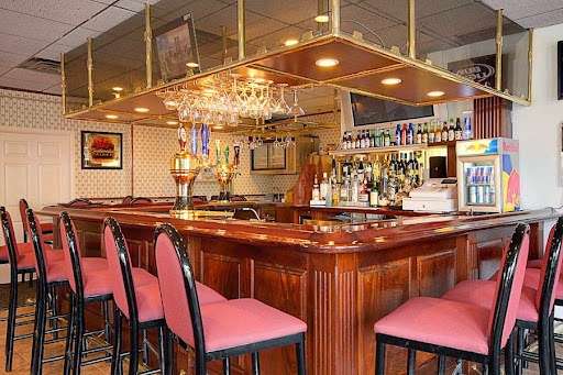 Manhattan Drive Bar & Grill | 118 US-206, Hillsborough Township, NJ 08844, USA | Phone: (908) 722-1712