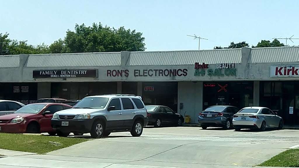 Rons Electronics | 1826 S Kirkwood Rd, Houston, TX 77077, USA | Phone: (281) 589-1014