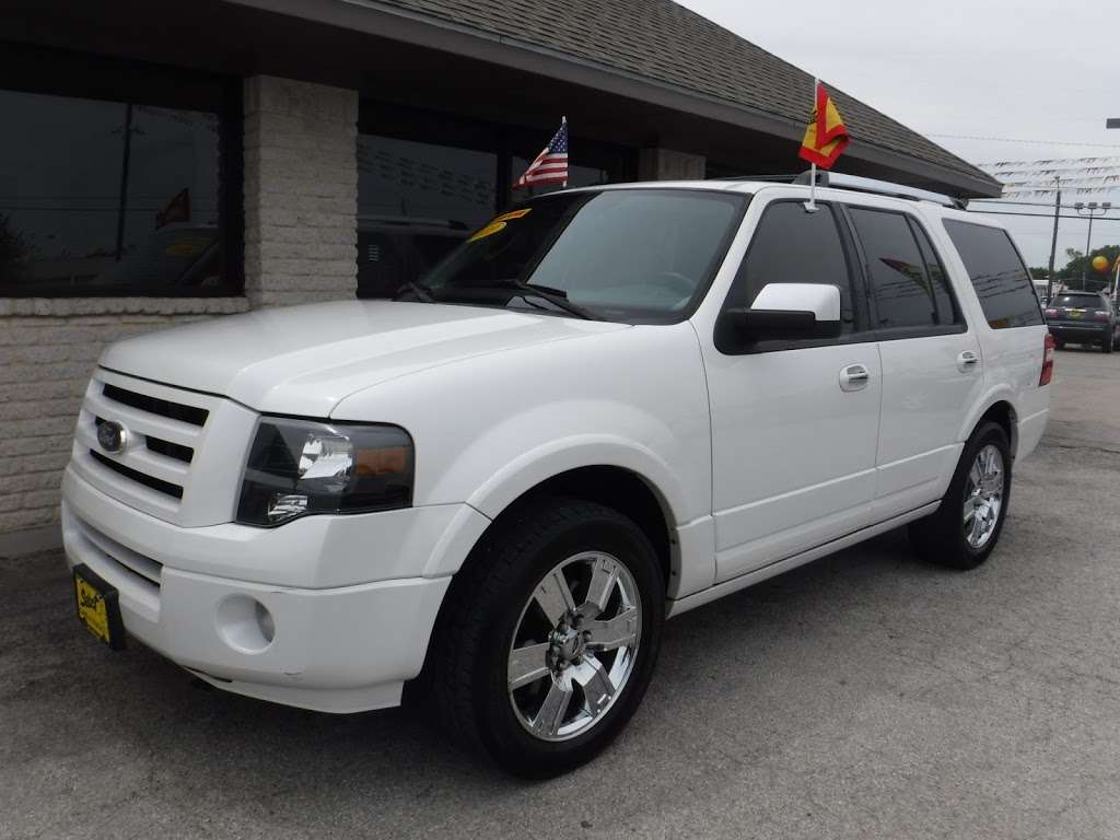 Select Cars & Trucks | 1415 E Main St, Grand Prairie, TX 75050 | Phone: (972) 263-7400