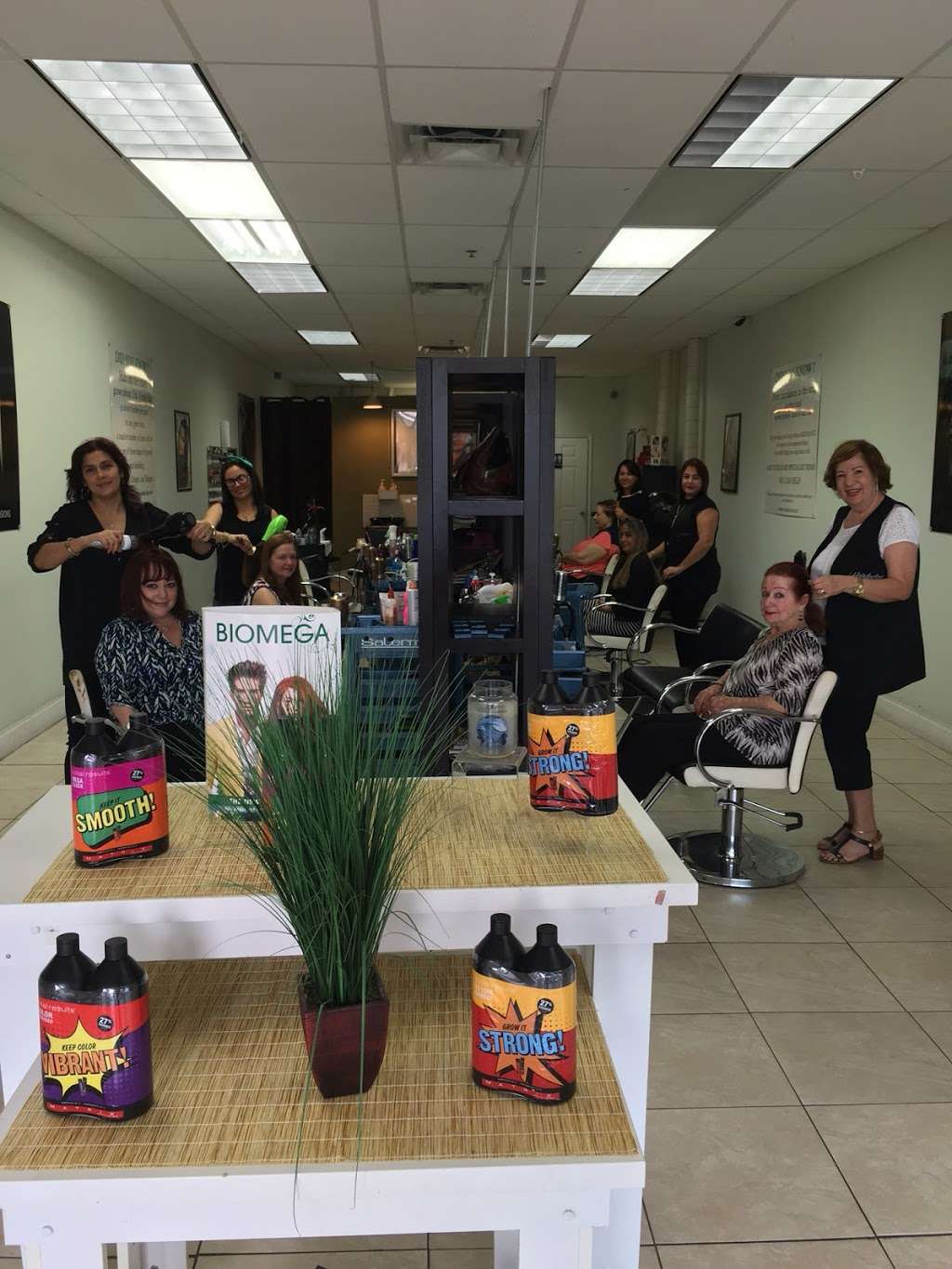 Hairdoctors Specialty Salons | 14574 SW 8th St, Miami, FL 33194, USA | Phone: (305) 722-1050