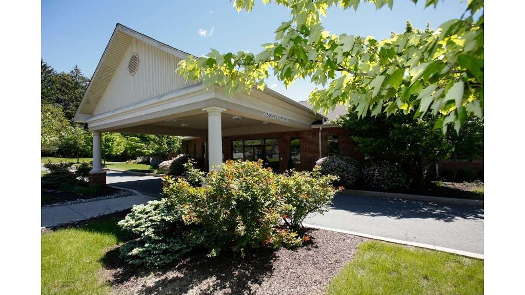 St. Lukes Hospice House | 2455 Black River Rd, Bethlehem, PA 18015, USA | Phone: (484) 526-7100