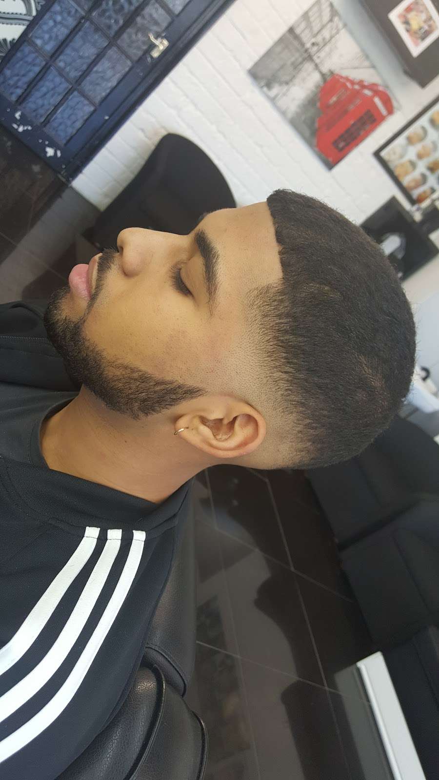 SUNNYCUTZ BARBERS ACADEMY | 75 Garron Ln, South Ockendon RM15 5JQ, UK | Phone: 01708 608877