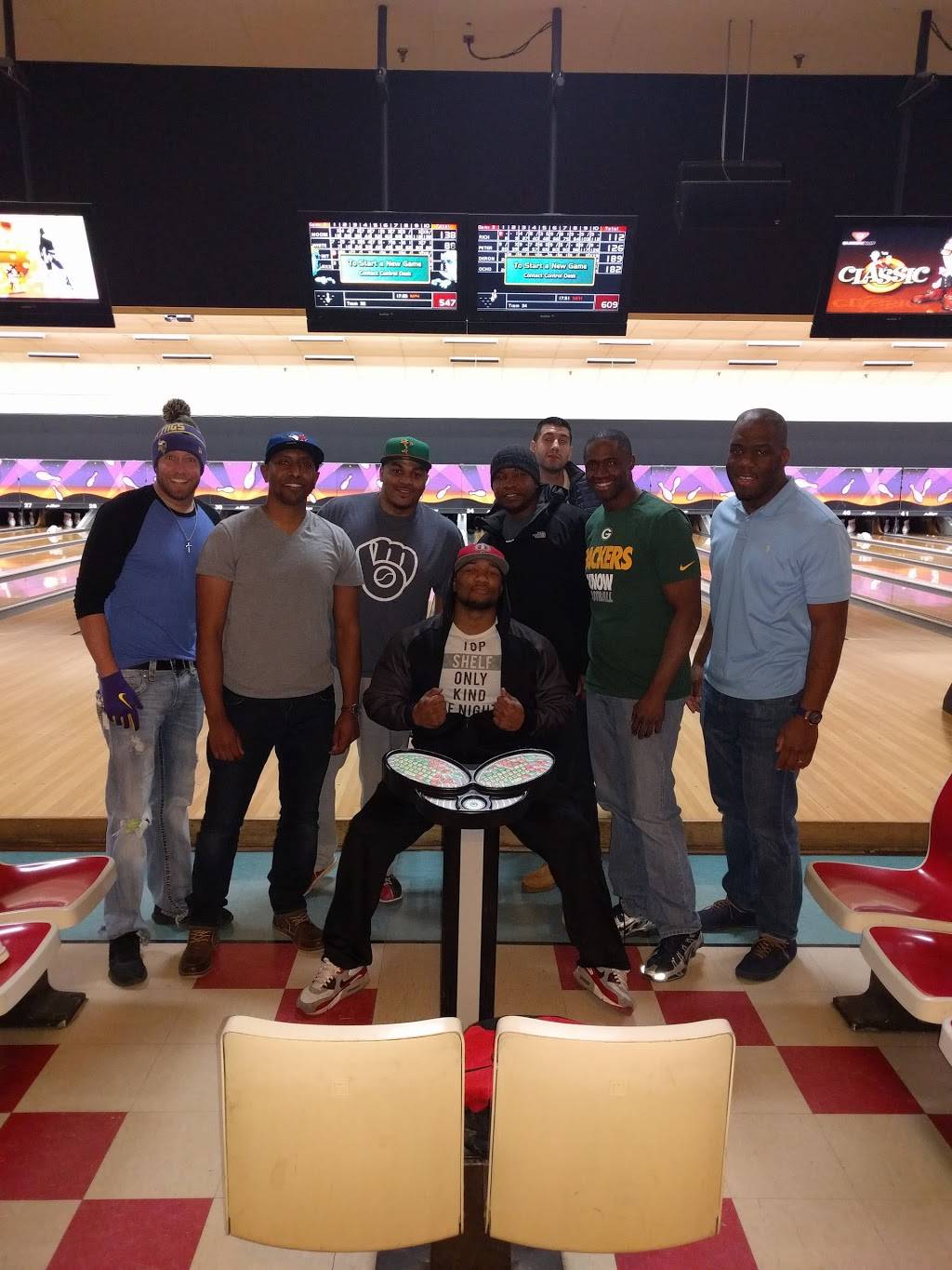 AMF Southtown Lanes | 7941 Southtown Ctr, Bloomington, MN 55431, USA | Phone: (952) 888-9248