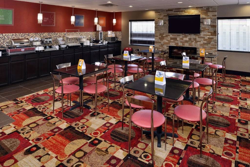 Comfort Suites Columbus | 5944 Scarborough Blvd, Columbus, OH 43232, USA | Phone: (614) 552-2525