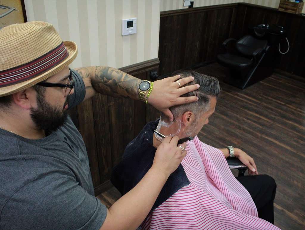 Tavern Barbershop & Shave Parlor | 9255 Base Line Rd unit p, Rancho Cucamonga, CA 91730, USA | Phone: (909) 774-1117