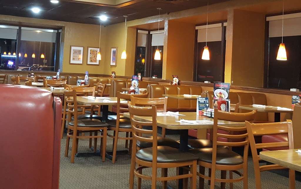 Dennys | 80 McIntosh Plaza, Newark, DE 19713, USA | Phone: (302) 738-4671