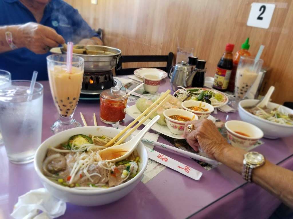 Pho Hoan My | 20506 Sherman Way, Winnetka, CA 91306 | Phone: (818) 704-4670