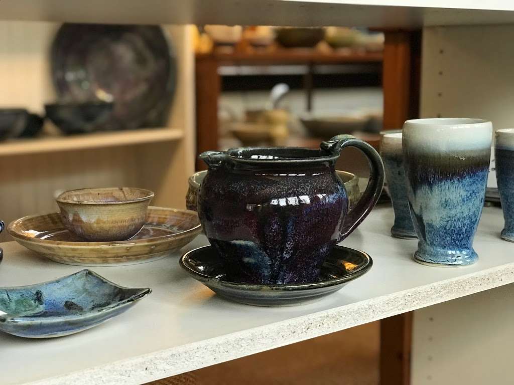 Ipswich Pottery | 315 High St, Ipswich, MA 01938, USA | Phone: (508) 527-2747