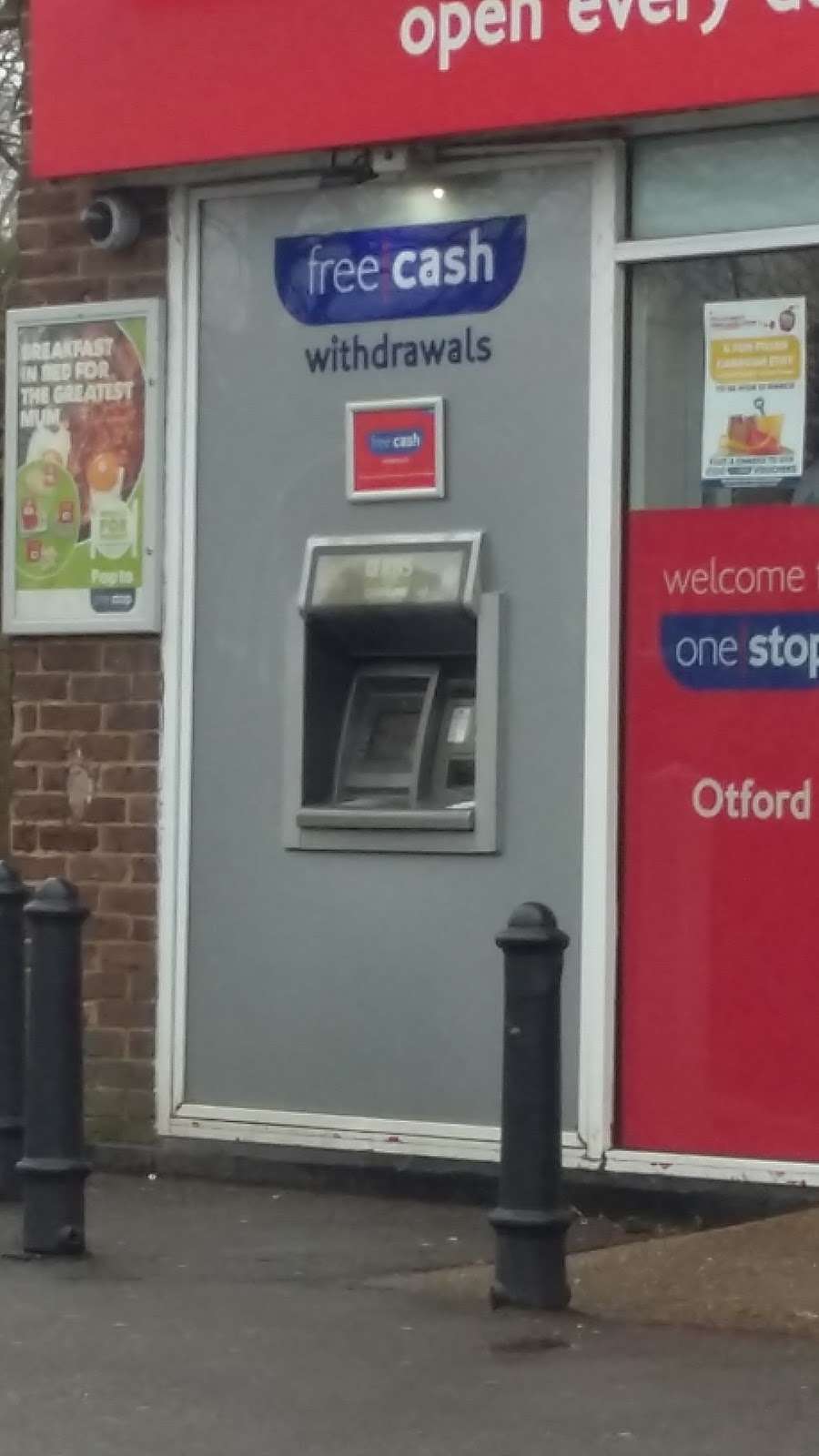 ATM | 2 Sevenoaks Rd, Otford, Sevenoaks TN14 5PB, UK