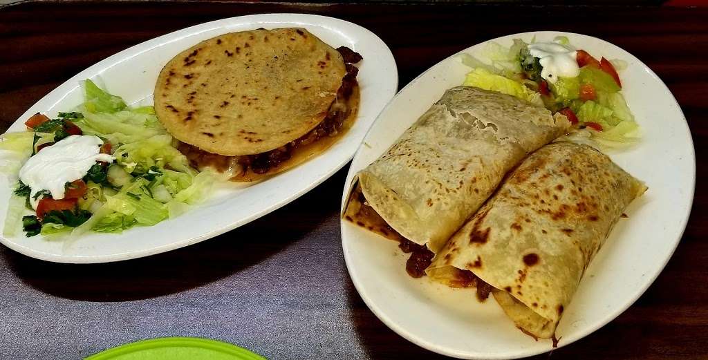 Perlas Taqueria 109 W Boothe St, Cleveland Tx 77345 | 109 W Boothe St, Cleveland, TX 77327, USA | Phone: (281) 662-7129