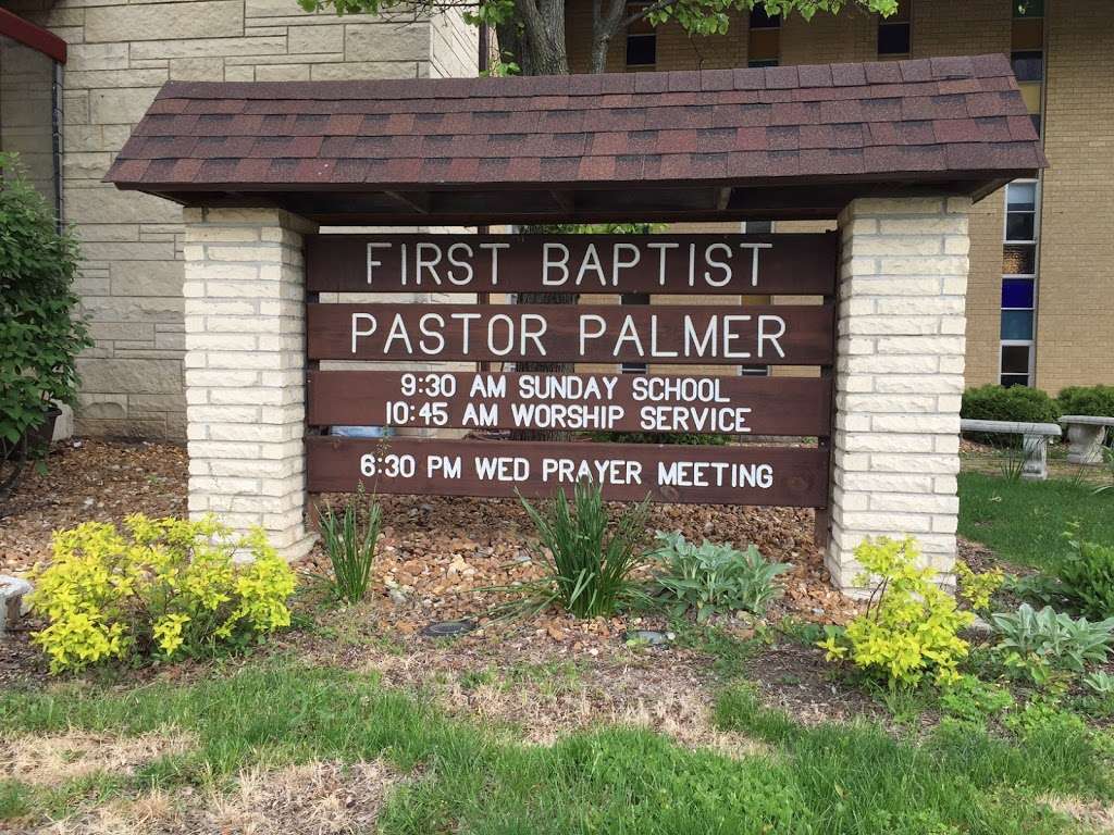 First Baptist Church | 800 Thornton St, Lockport, IL 60441 | Phone: (815) 838-4004