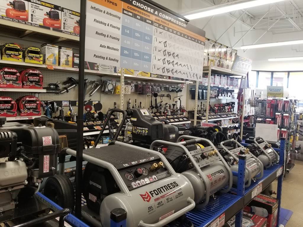 Harbor Freight Tools | 1708 N Central Expy, Plano, TX 75074, USA | Phone: (469) 606-1515