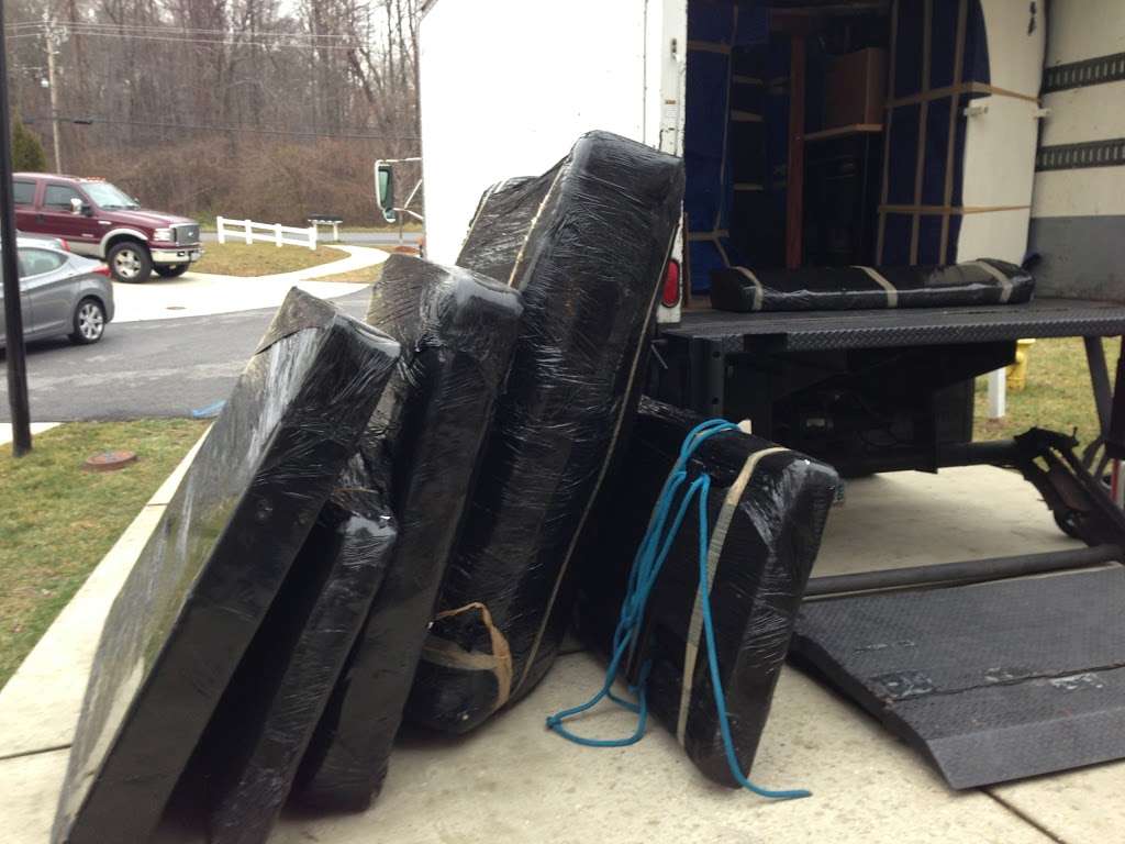 Jakes Moving and Storage | 7811 Montrose Rd, Potomac, MD 20854, USA | Phone: (301) 424-1410