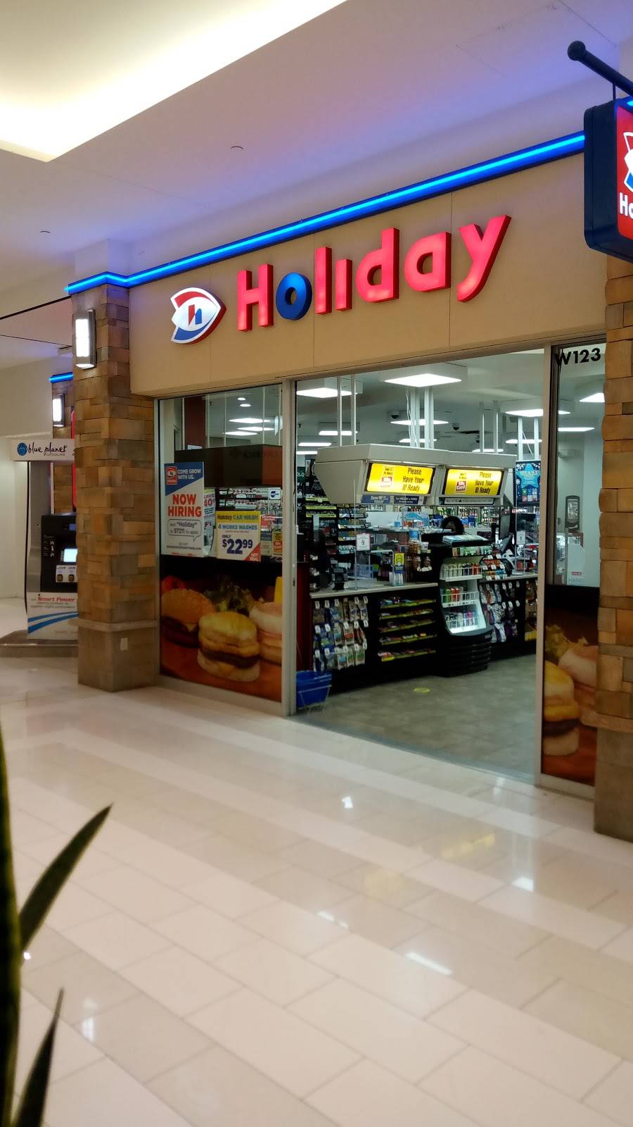 Holiday Stationstores | 123 West Market St, Bloomington, MN 55425, USA | Phone: (952) 854-6660