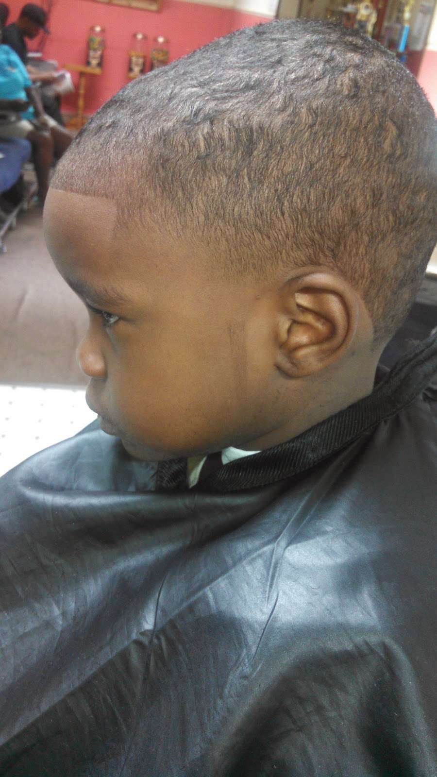 Distinguished Kuts | 1411 Charlotte Hwy, Lancaster, SC 29720 | Phone: (803) 285-1202