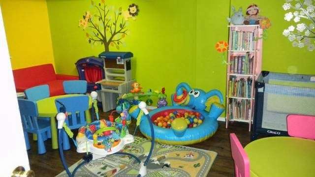 Razzle Dazzle Daycare | 405 Tecumseh Trail, Browns Mills, NJ 08015 | Phone: (609) 283-0554