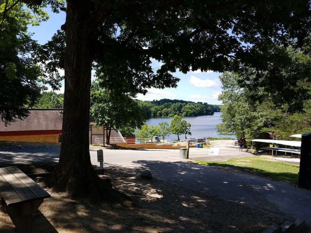 Sandy Run Boathouse | Van Thompson Rd, Fairfax Station, VA 22039 | Phone: (703) 690-4392