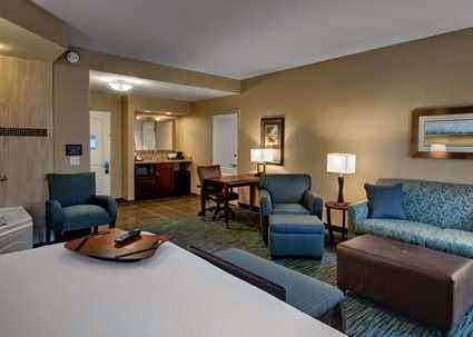 Hampton Inn & Suites Agoura Hills | 30255 Agoura Rd, Agoura Hills, CA 91301, USA | Phone: (818) 597-0333