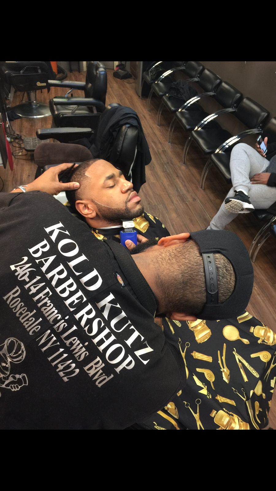 Kold Kutz Barbershop | 246-14 Francis Lewis Blvd, Rosedale, NY 11422, USA | Phone: (718) 527-1200