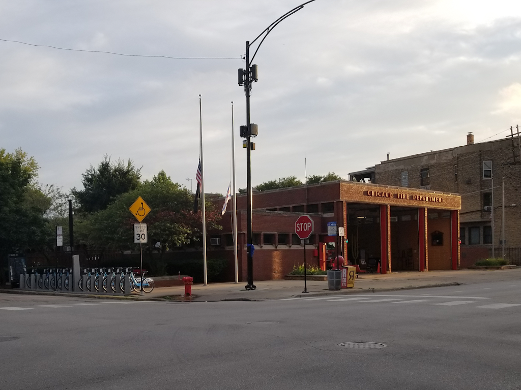 Chicago Fire Department | 605 W Armitage Ave, Chicago, IL 60614, USA | Phone: (312) 745-3705