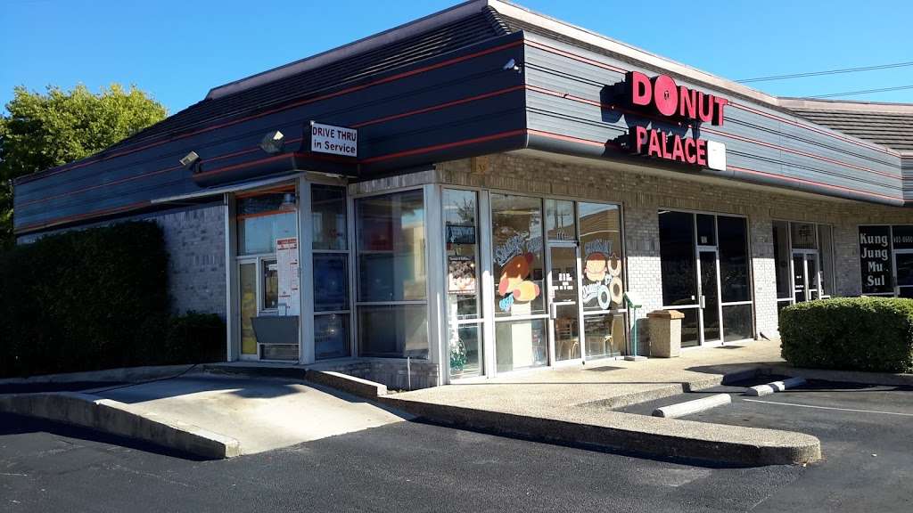 Donut Palace | 1583 Thousand Oaks #101, San Antonio, TX 78232, USA | Phone: (210) 490-2537