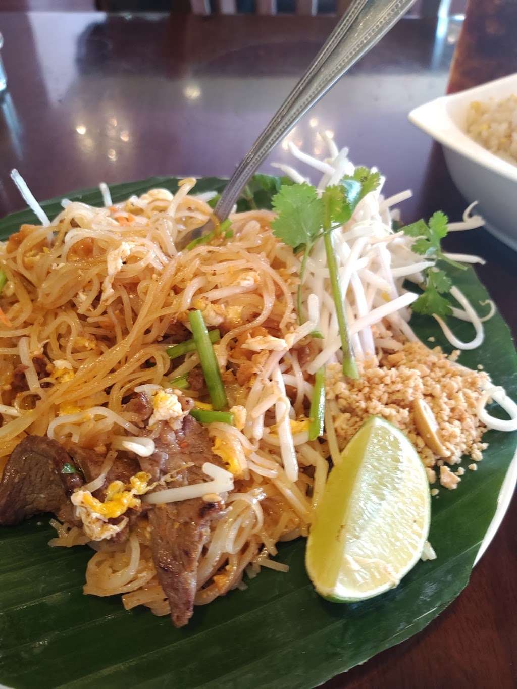 King Of Thai Noodle Restaurant and Bar | Nut Tree Village, 1679 E Monte Vista Ave, Vacaville, CA 95688, USA | Phone: (707) 455-7150