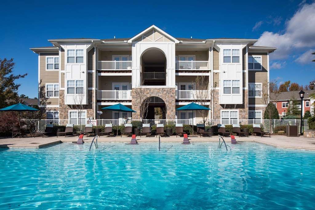 Cascades at Northlake by Cortland | 8700 Long Creek Club Dr, Charlotte, NC 28216, USA | Phone: (704) 509-2732