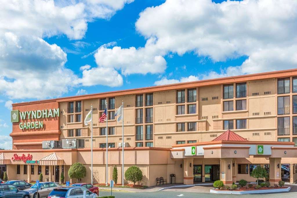 Wyndham Garden Newark Airport | 500 US-1, Newark, NJ 07114 | Phone: (973) 824-4000